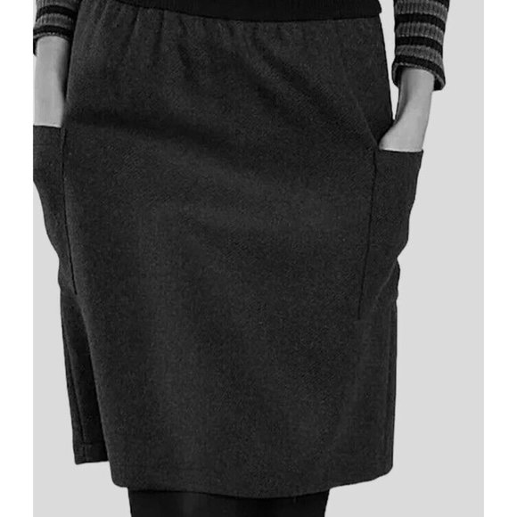 Elegant Black Women's Skirt - Picture 7 of 8